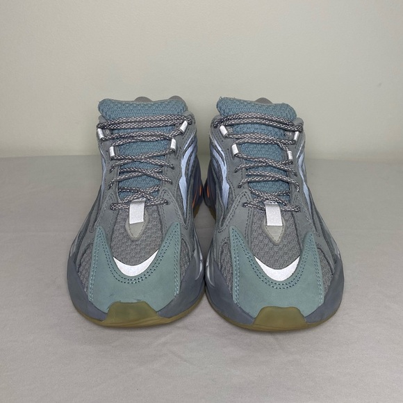 Adidas Yeezy Boost 700 V2 Inertia - Picture 3 of 6